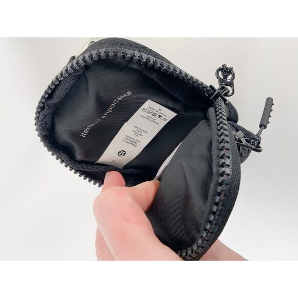 Lululemon Nano Clip Backpack Black - Picture 4 of 4